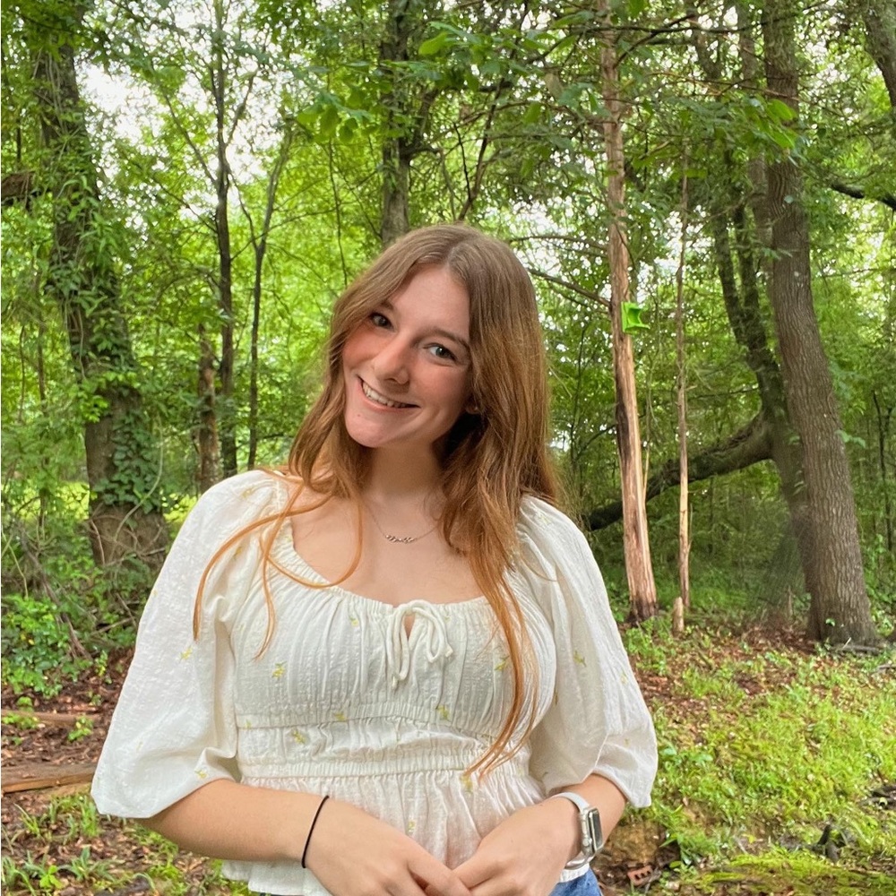 Meet your Posher, Alyssa